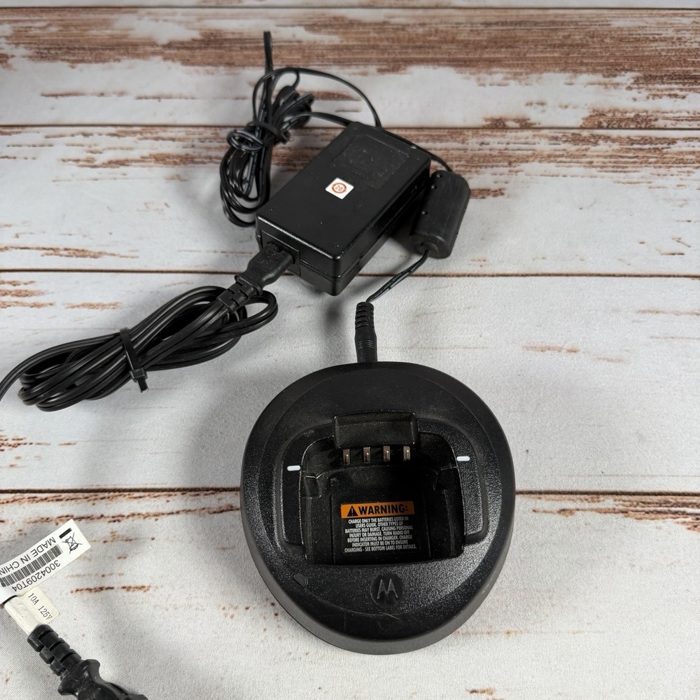 PMPN4133A Motorola Desktop Charger Single Unit Power Adapter Used
